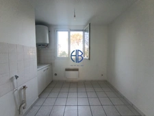 Appartement  4 pièce(s) cave places de parking