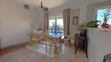 À Villa avec piscine et vue panoramique à Beausemblant