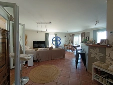 À Villa avec piscine et vue panoramique à Beausemblant