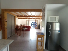 MAISON AVEC GARAGES de  195 M2  sur parcelle de 5172 m2