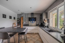 Maison d'architecte à Chanas 6 pièce(s) 165 m2 terrain clos et piscine chauffée
