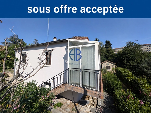 Maison Romans 3 chambres, sous sol    à rafraichir