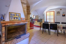 Maison Meublée 257 m2, 5 chambres, 12 pièces, terrasse et cave.