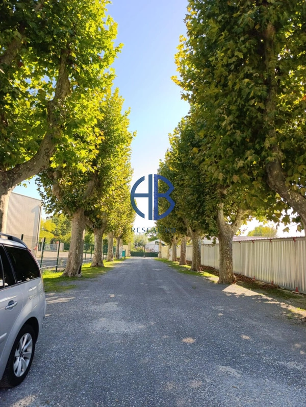 Appartement 4 pièces, dans résidence sécurisée avec parking privatif