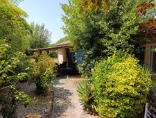 À Villa avec piscine et vue panoramique à Beausemblant