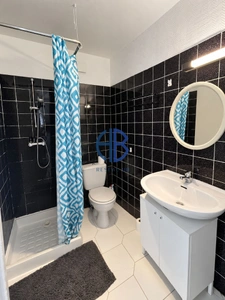 LA TRONCHE ? SPÉCIAL INVESTISSEUR : APPARTEMENT, LOCAL COMMERCIAL ET GARAGE DOUBLE