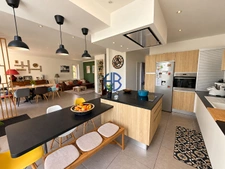 Belle maison familliale avec terrain, 185 m2 au sol, (154 m2 carrez)