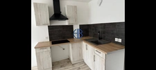 appartement/studio en rez de chaussée avec petite cours