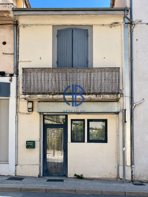 LA TRONCHE ? SPÉCIAL INVESTISSEUR : APPARTEMENT, LOCAL COMMERCIAL ET GARAGE DOUBLE