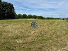 VIRIVILLE - Terrain constructible 1581 m² -  Secteur calme