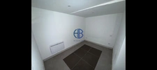 appartement/studio en rez de chaussée avec petite cours