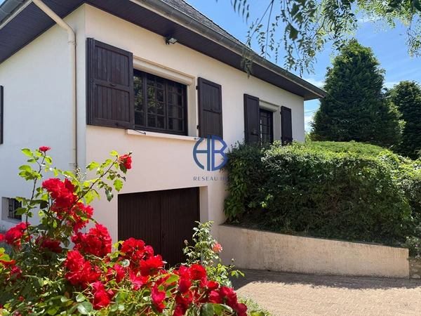 Maison Brezins 5 pièce(s) 112.44 m2