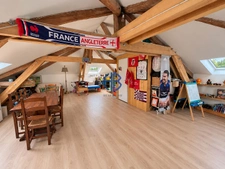 Belle maison familliale avec terrain, 185 m2 au sol, (154 m2 carrez)