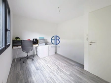 Maison Renage 4 pièce(s) 135 m2