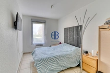 À VENDRE Superbe T4 de 82 m² avec terrasse, piscine et double stationnement ? Villefontaine,