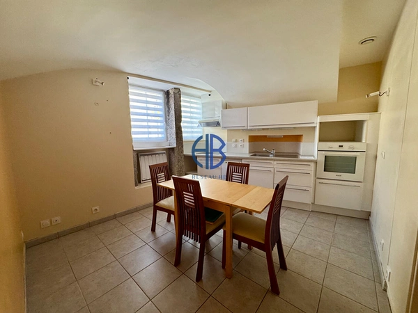 Maison en pierre pleine de charme T2 - 58m2
