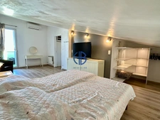 Spacieux duplex T6 avec parking - Secteur Centre Port