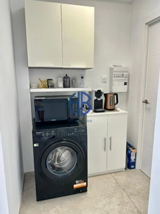 Superbe salon de coiffure neuf de 90m² avec aquabike et parkings - Marseillan