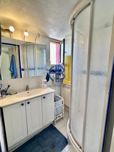 Spacieux 4 pièces avec parking et piscine - Secteur Richelieu