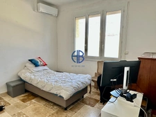 Quartier Mairie - Maison T6 entièrement rénovée avec jardin et garage