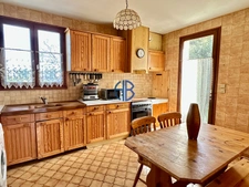 Villa familiale au fort potentiel dans quartier recherché