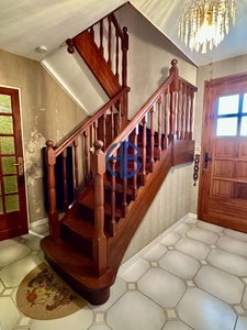 Villa familiale au fort potentiel dans quartier recherché