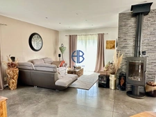 Superbe Villa T5 de plain pied, garage, piscine et jacuzzi - Vias