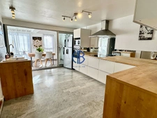 Spacieux duplex T6 avec parking - Secteur Centre Port