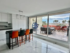 Magnifique duplex avec vue, terrasse et parking - Secteur Centre Port