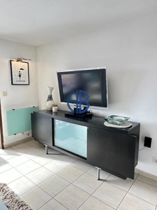 Spacieux T3 avec vue parking et piscine - Secteur Richelieu