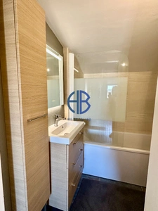 Spacieux duplex T6 avec parking - Secteur Centre Port