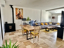 Quartier Mairie - Maison T6 entièrement rénovée avec jardin et garage