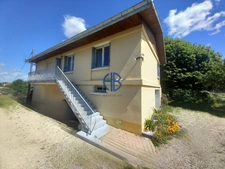 maison individuelle de1964  sur un  terrain plat constructible de 1168 m²