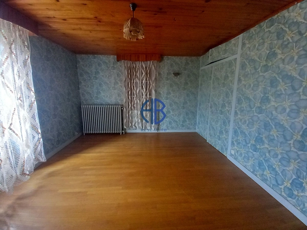 Grande maison à rénover, énorme potentiel