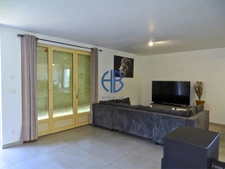 maison individuelle de1964  sur un  terrain plat constructible de 1168 m²
