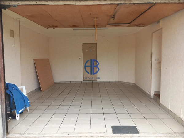 Grande maison à rénover, énorme potentiel