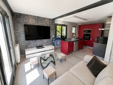 Belle maison de 135 m2 avec piscine sur un terrain de 1853 m2 aux Avenières Veyrins-Thuellin