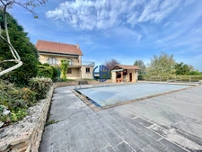 Maison  10 pièce(s) 365 m2