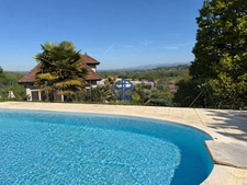 Belle maison de 135 m2 avec piscine sur un terrain de 1853 m2 aux Avenières Veyrins-Thuellin