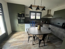 Maison plain-pied de 115 m2 , 4 chambres, sous-sol complet, terrain Les Avenières Veyrins -Thuellin