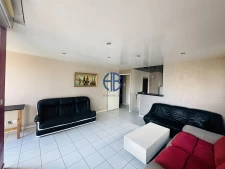 Appartement Grenoble  3 pièces  69 m2 AVEC CAVE GARAGE EN SUS