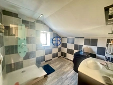 Maison Rives  6 pièce(s) 227 m2