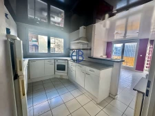 Appartement Grenoble  3 pièces  69 m2 AVEC CAVE GARAGE EN SUS