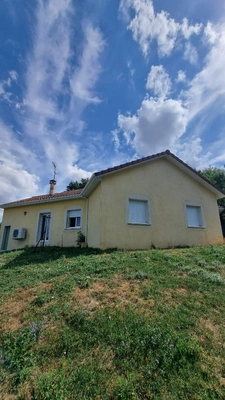 SAINT-VICTOR-DE-CESSIEU - MAISON T6 - 136 M² - 4 CHAMBRES - TERRAIN 1 465 M² - TERRASSE PLEIN SUD - DPE B
