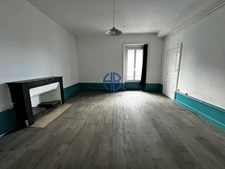 GARE - VOIRON -Appartement 4 ch 138 m² lumineux + 35 m²  combles