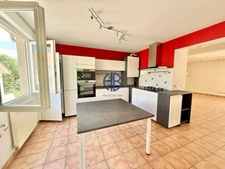 Appartement  spacieux type 4 avec belle pièce à vivre + terrasse
