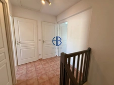 Appartement  3 ch - terrasse - 2 salle d'eau -2 w-c - centre VOIRON