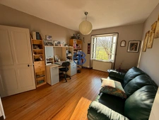 Maison avec dépendances sur 5050 m2 de terrain