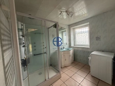 Maison avec dépendances sur 900 m2 de terrain