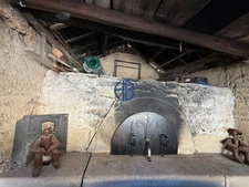 Maison avec dépendances sur 5050 m2 de terrain